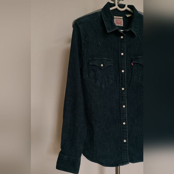 Levis Tailored Western Shirt - Picture 11 of 15